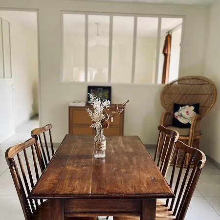 Maison Tilleul De La Vallée Noble Casa vacanze *