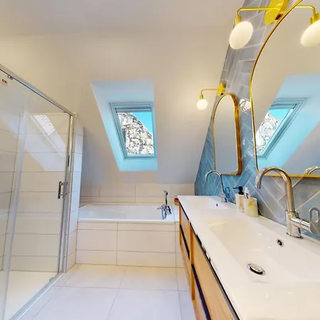 Maison Tilleul De La Vallée Noble